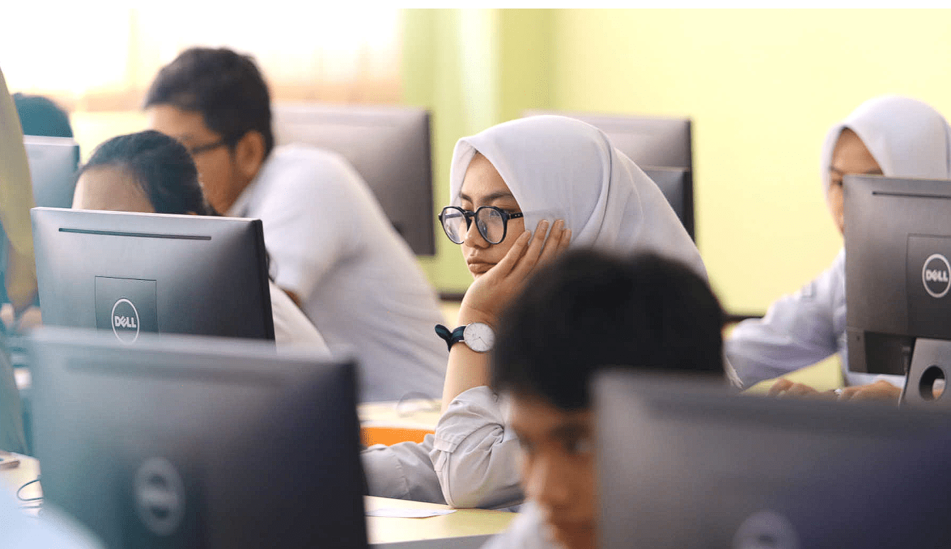 Rekam Jejak Anies Baswedan luncurkan UNBK