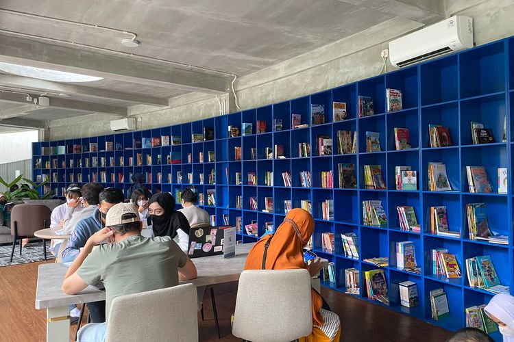 program anies baswedan membangun Taman Literasi Martha Christina Tiahahu3